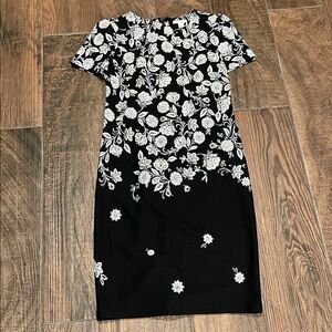 Chic Black and White Floral Midi Dress